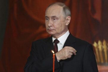 Путин присъства на пасхалното богослужение в московския храм „Христос Спасител”