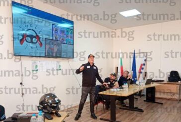 Най-титулуваният автомобилен състезател на България Ил. Царски пред ученици в Благоевград: Постоянно търсим вината в друг, отговорността и спазването на правилата спасяват живот, на пътя не бъдете състезатели