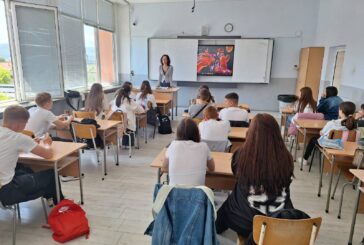 Седмокласници от Благоевград развиват компетентности по безопасността на движението по пътищата в рамките на образователни срещи с прокурор
