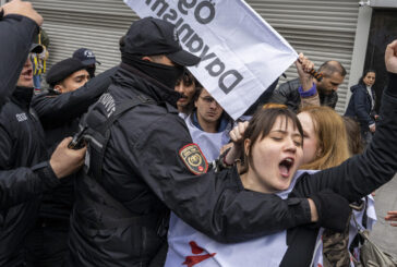 Напрежение в Истанбул! Убийство на жена от бившия ѝ съпруг предизвика протестно шествие