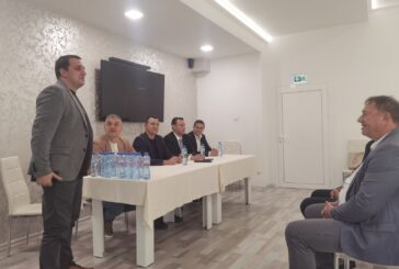К. Добрев посрещна министъра на младежта и спорта Ив. Пешев и депутати в Благоевградско