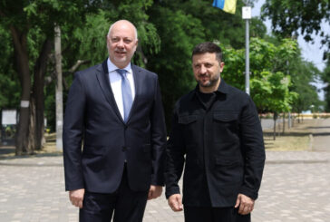 Премиерът Желязков, украинският президент Зеленски и лидери от Югоизточна Европа поднесоха цветя на Алеята на героите в Одеса