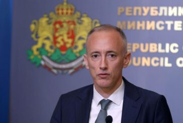 Просветният министър: Специалностите „медицинска сестра“ и „акушерка“ ще са защитени, обучението ще бъде безплатно
