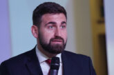 Андрей Новаков се обяви против нови правила за компенсациите за пътници при закъснение на полети