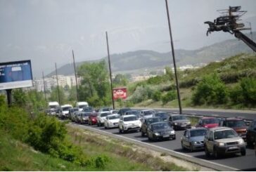 Очаква се натоварен трафик по пътищата в страната, полицията със засилен контрол  преди почивните дни