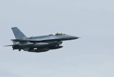 Вторият F-16 кацна в авиобаза „Граф Игнатиево“