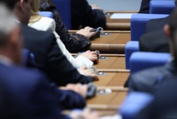 Парламентът прие закона за защита на гражданите от колекторските фирми