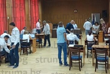Съветниците отказаха климатици за детската градина в Банско, но щедро пуснаха 10 000 лв. за охлаждане на местната администрация