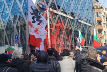 Прокуратурата внесе обвинителен акт за хулиганство пред сградата на ЕК и ЕП в София