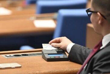 Максималната скорост по магистралите остава 140 км/ч., а тротинетки вече няма да могат да се движат по тъмно, реши НС