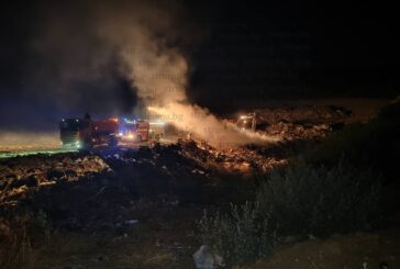 Петрички огнеборци гасиха 2 нощни пожара - в лозя в с. Ръждак и на градското сметище, заедно с доброволци