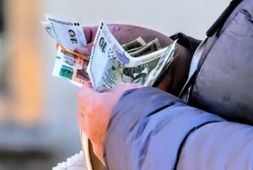 Евростат: Хората в България са най-недоволни в ЕС от парите си