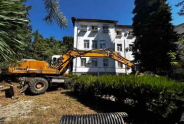 Започна подмяна на канализацията в болницата в Сандански
