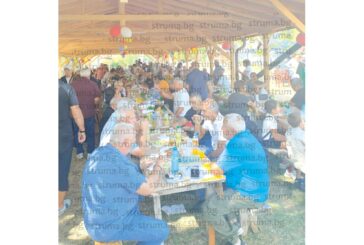 Курбанът в Ощава събра 10 пъти повече хора от жителите на селото