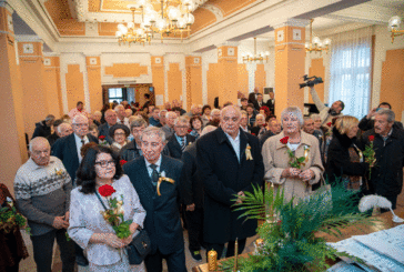 В ДЕНЯ НА ХРИСТИЯНСКОТО СЕМЕЙСТВО: С церемонията „Златна сватба“почитат семейните двойки в Кюстендил с половин век съвместен живот