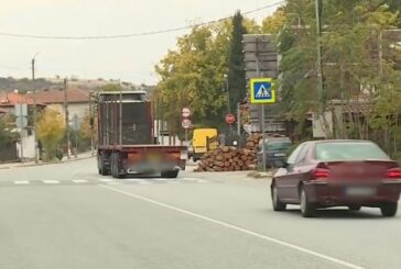 ШОФЬОРСКА ХИТРОСТ! За да избегнат толкамерите на АМ „Струма” към Сандански, водачи използват отсечката на Е-79 през кресненското с. Долна Градешница