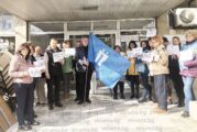 Служителите в благоевградската Статистика, гневни от заложените едва 5% ръст на заплатите, излязоха на протест