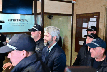 Съдът рещава дали Благомир Коцев да остане в ареста