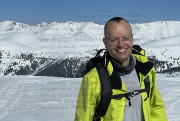 Кметът на Благоевград М. Байкушев влиза в новата година на ски, катеренето е неговата страст
