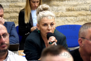 Съветничките А. Сивикова и Г. Муртова „кръстосаха шпаги“ в дебат за застрояването на Стопанския двор