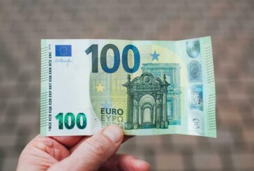 27-г. кюстендилец изгоря с фалшива евробанкнота от 100 евро