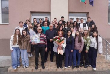 Директорката на СУ-Белица с трогателна покана за бала от абитуриентите на випуск 2026