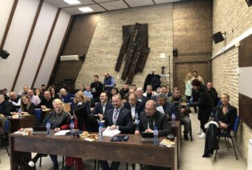 209 общински имота в Благоевград отиват на търг с одобрението на 32-ма съветници, Д. Урдев го нарече престъпление