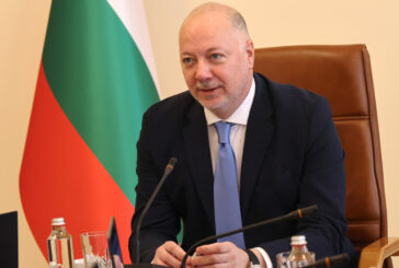 Росен Желязков е освободил всичките си заместник-министри