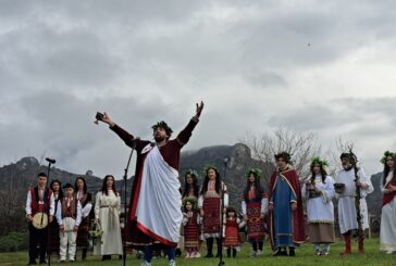Боговете на виното за 33-и път слязоха в с. Илинденци, короноваха за „Цар на лозята” Й. Парапанов