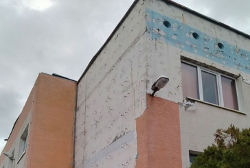 Ураганният вятър разруши външната изолация на сградата на детската градина в с. Илинденци