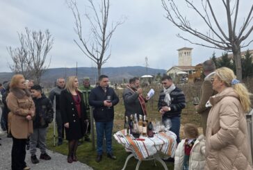 Кметът на Кочериново даде старт на лозарската година в долината на Струма