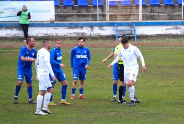 11 от „Славата“ повалиха 10 от „Кюстендил“, снегът сви разликата от върха на 3 т.