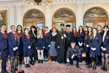 Възпитаници на ПМГ - Гоце Делчев се срещнаха с патриарх Даниил