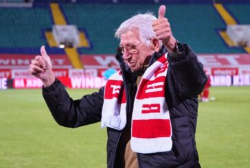 Почина футболната легенда Джони Велинов