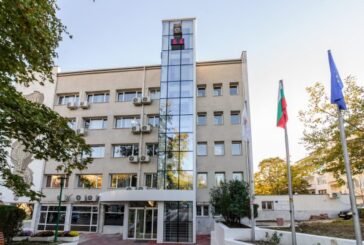 СЪВЕТНИЦИТЕ ПРИЕХА ПРОМЕНИ В НАРЕДБАТА: Непълнолетни майки и такива без средно образование в Сандански без еднократни помощи за новородени