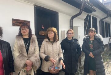 Изложба на бродирани и плетени изделия събра ценители в Центъра на занаятите под Хисарлъка