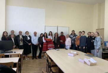 Изтъкнат учен от университета на Мавриций гостува в Техническия факултет на ЮЗУ