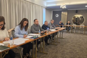 НА ИЗВЪНРЕДНО ЗАСЕДАНИЕ! „Златен пръст” реши съдбата на скандален имот в парка на Сандански