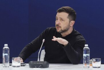 Зеленски: Украйна е готова за тристранни преговори с Русия в Азербайджан