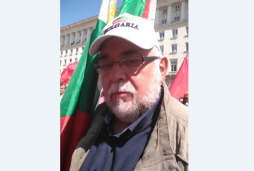 Кирил Пецев: Неглижирането на общественото мнение по стратегически теми даде енергия на „тайфуна Радев”