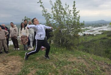 За 58-ма година жителите в санданското с. Струма станаха част от уникалното надхвърляне с великденски яйца