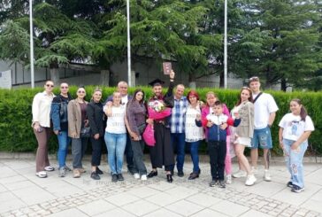 150 абсолвенти на Факултета по обществено здраве, здравни грижи и спорт на ЮЗУ се дипломираха, първите двама мъже в историята на специалност „Акушерка“ придобиха бакалавърска степен