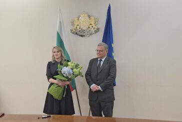 Росица Карамфилова-Благова прие поста от Юлиян Попов