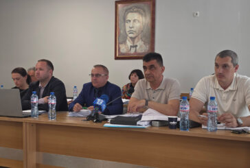 Съветниците в Сандански дадоха „зелена светлина” за рефинансиране на дълг от 50 000 евро на дружество УВЕКС с нов кредит от 180 000 евро за срок от 5 г. 
