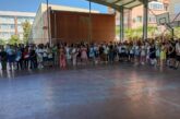 На тържество с много емоции и представяне на авторски творби 126-имата четвъртокласници на благоевградското 7 СУ „К. Шапкарев” получиха удостоверенията си за завършен начален етап
