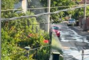 Вода лее по улица в пернишки квартал