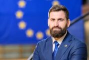 Андрей Новаков: Край на скритите такси за багаж и по-лесни компенсации при закъснели полети