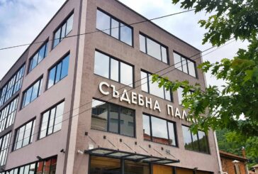 Шофьор, хванат почерпен зад волана, с условна присъда от РС - Петрич, остава без книжка за 1,5 г., плаща и стойността на автомобила