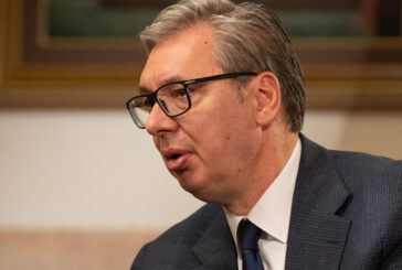 Вучич обяви, че подава оставка до седмици и насрочва президентски и парламентарен вот