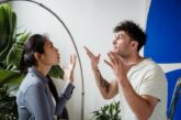 Думите, които умните хора избягват в спор